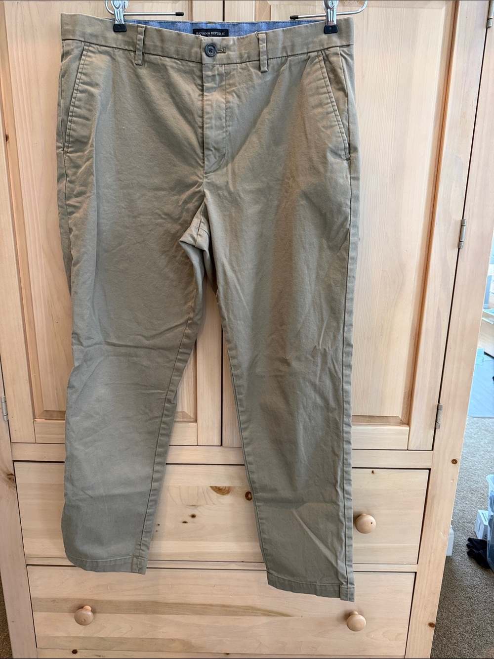 Banana Republic factory Men's Chinos - khakis
